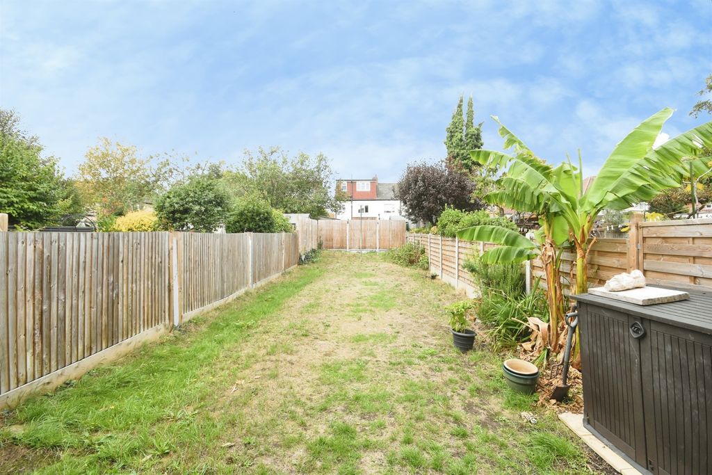 Property photo 2 of 13
