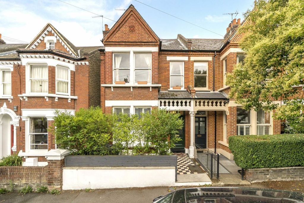 Property photo 1 of 7