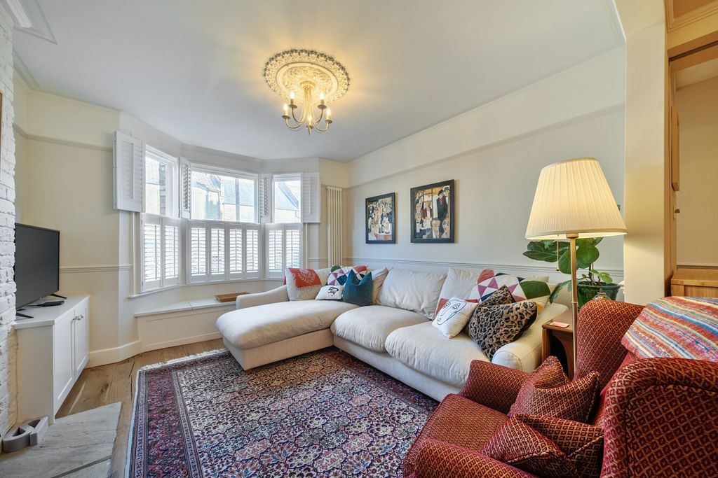 Property photo 3 of 17 1398018-11-69678B...