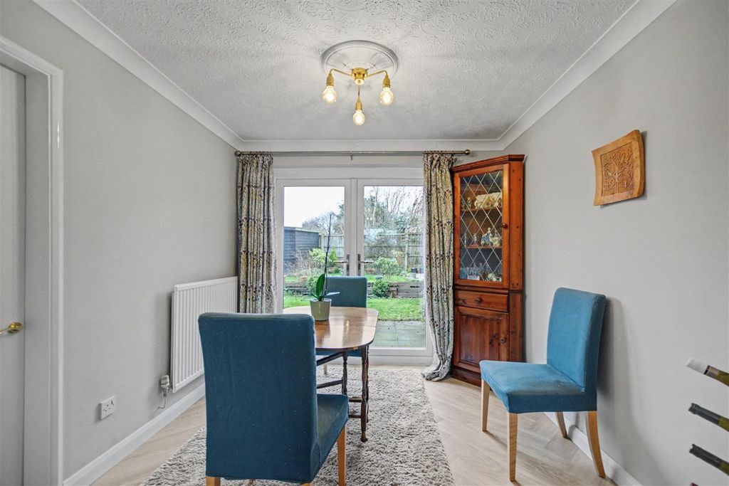 Property photo 3 of 32 Lounge Diner_3.Jpeg