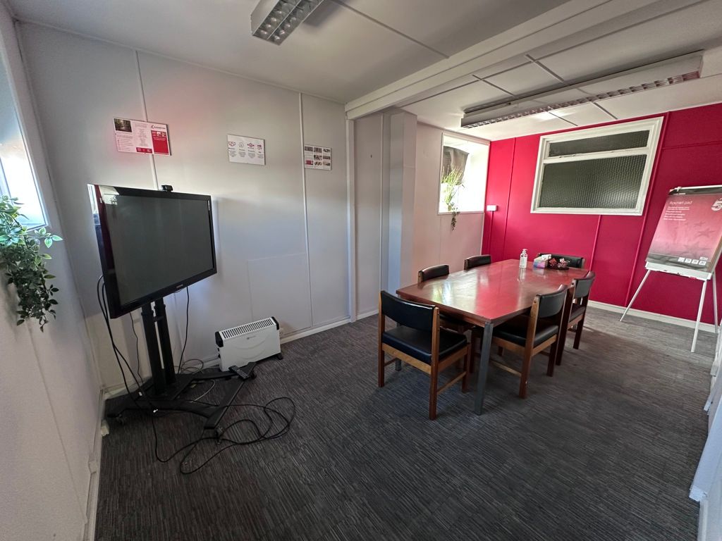 Property photo 3 of 10 Photo 5