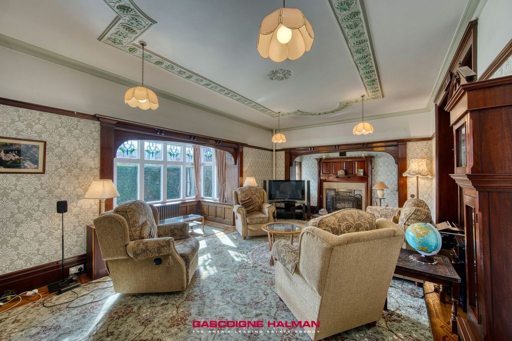 Property photo 3 of 41 Drawing Room