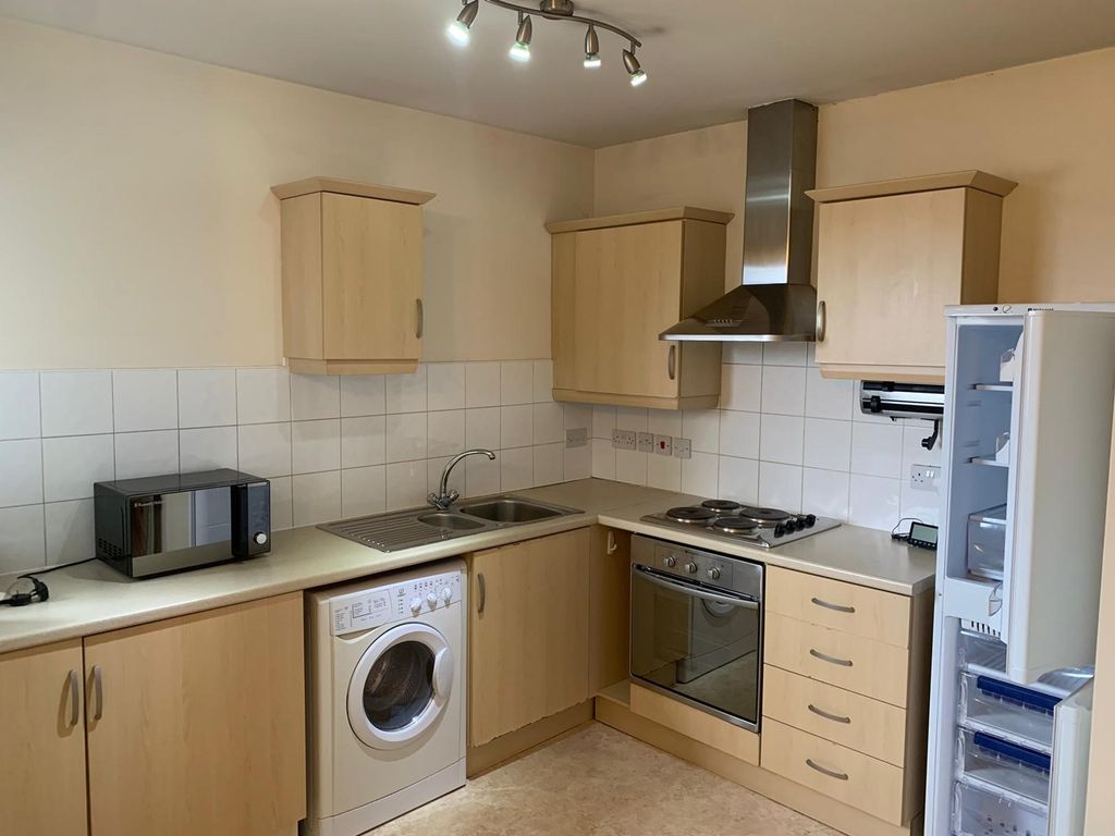 Property photo 3 of 7