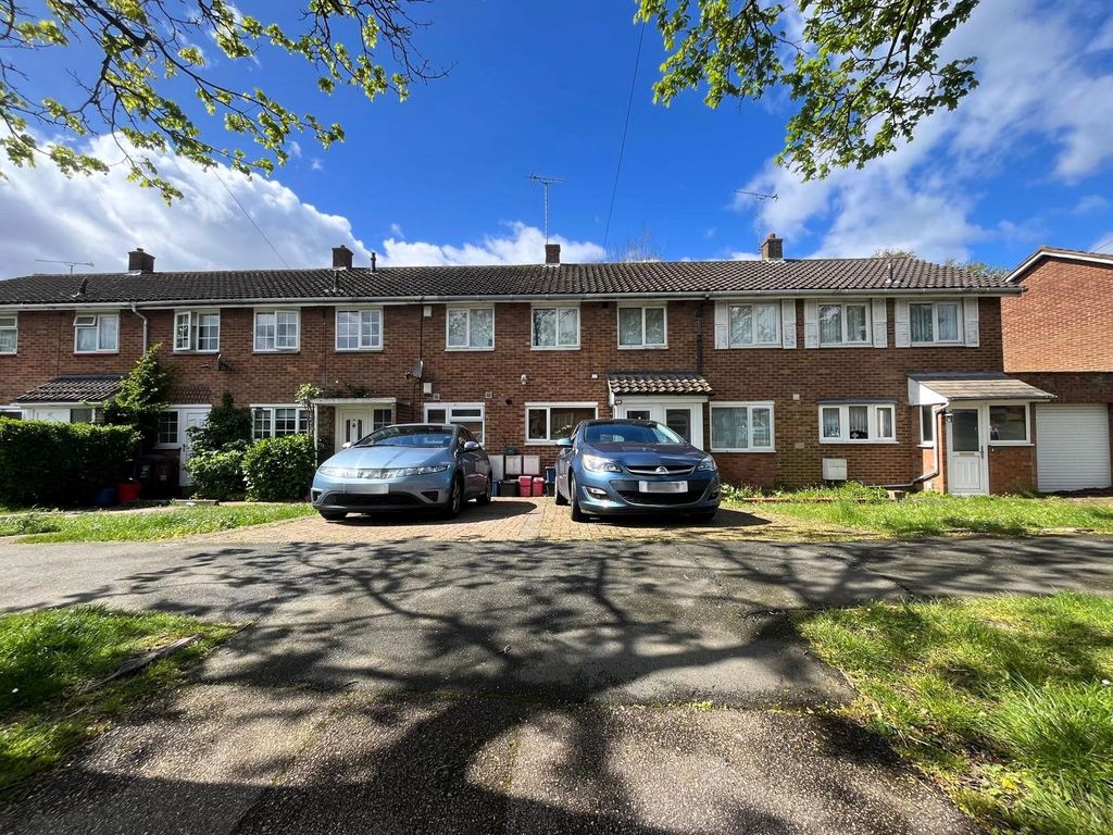 Property photo 1 of 5