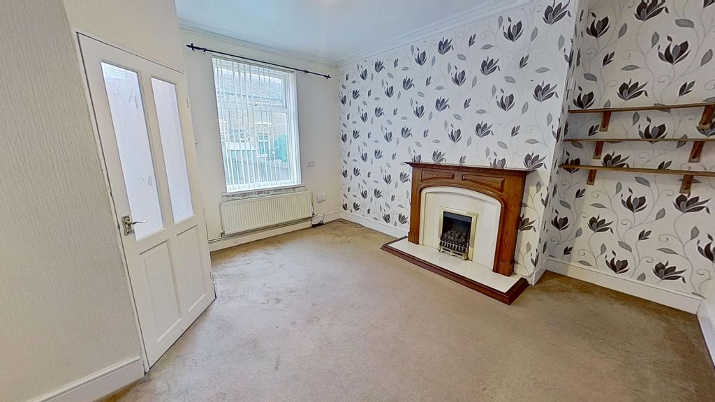 Property photo 3 of 5