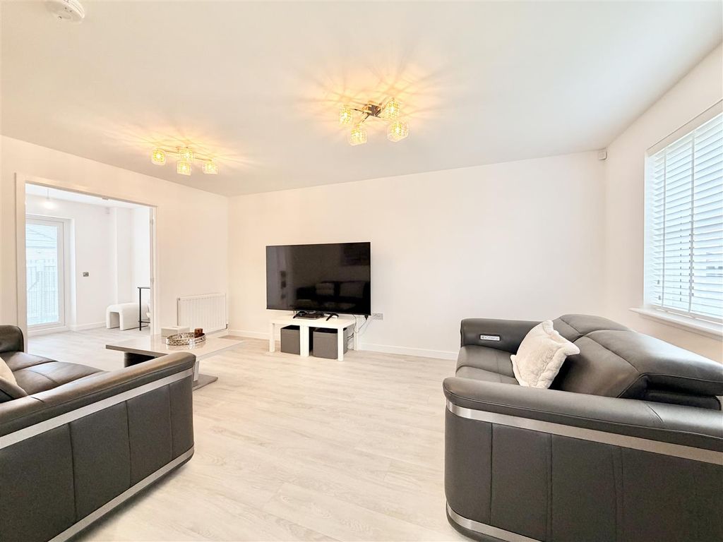 Additional image 4 of 5 bed detached house for saleArisaig Grove, Hamilton ML3