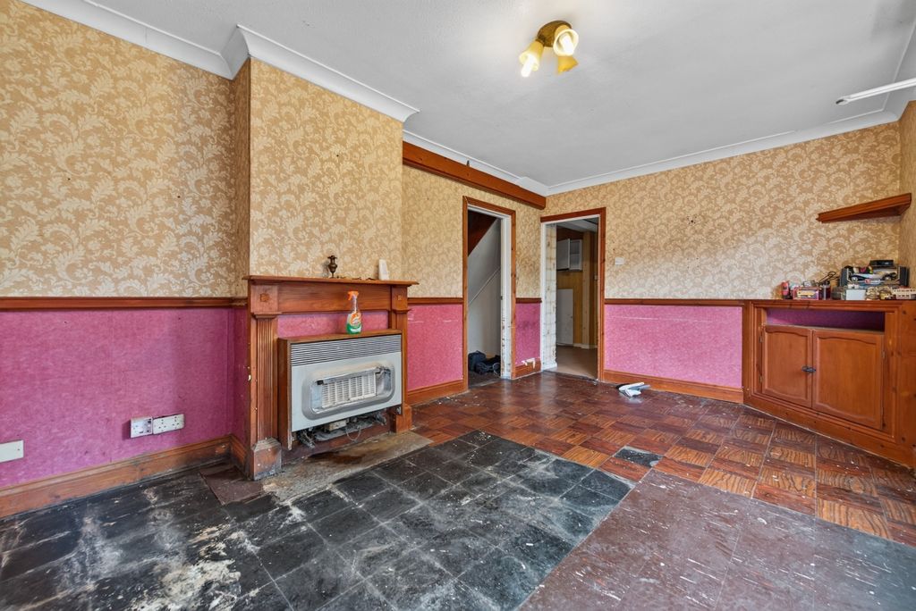 Property photo 3 of 28 5255558