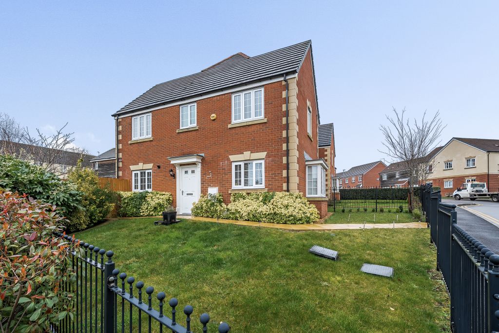 Property photo 1 of 14 12434231