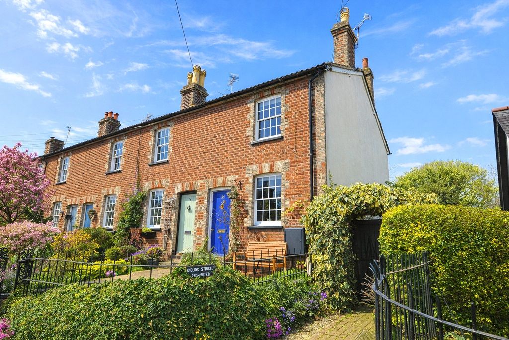 Property photo 1 of 17 Picture No. 01