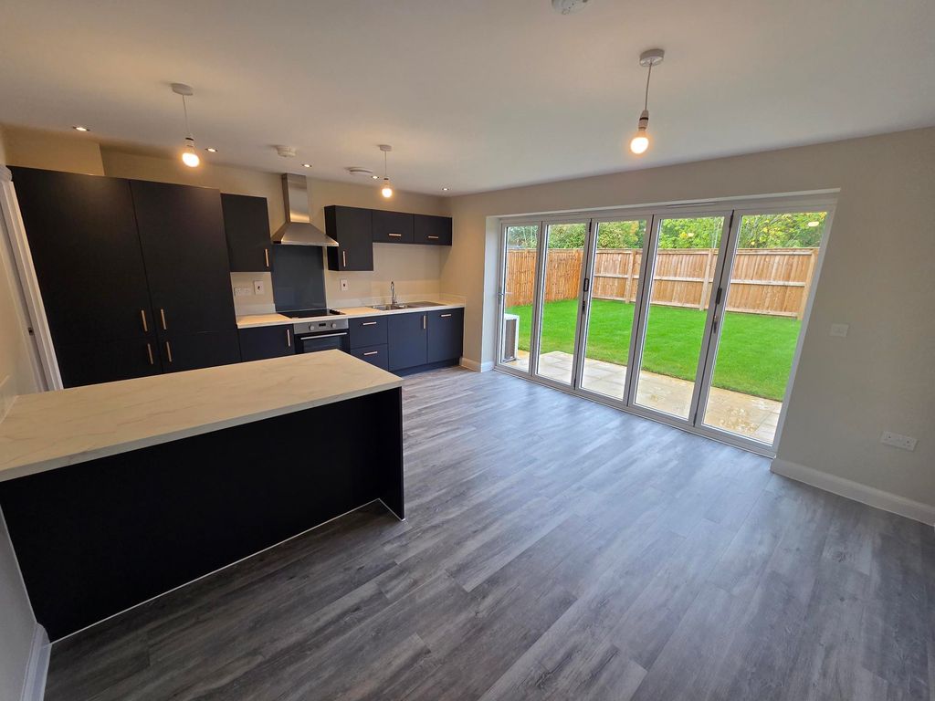 Property photo 3 of 19 Bedroom