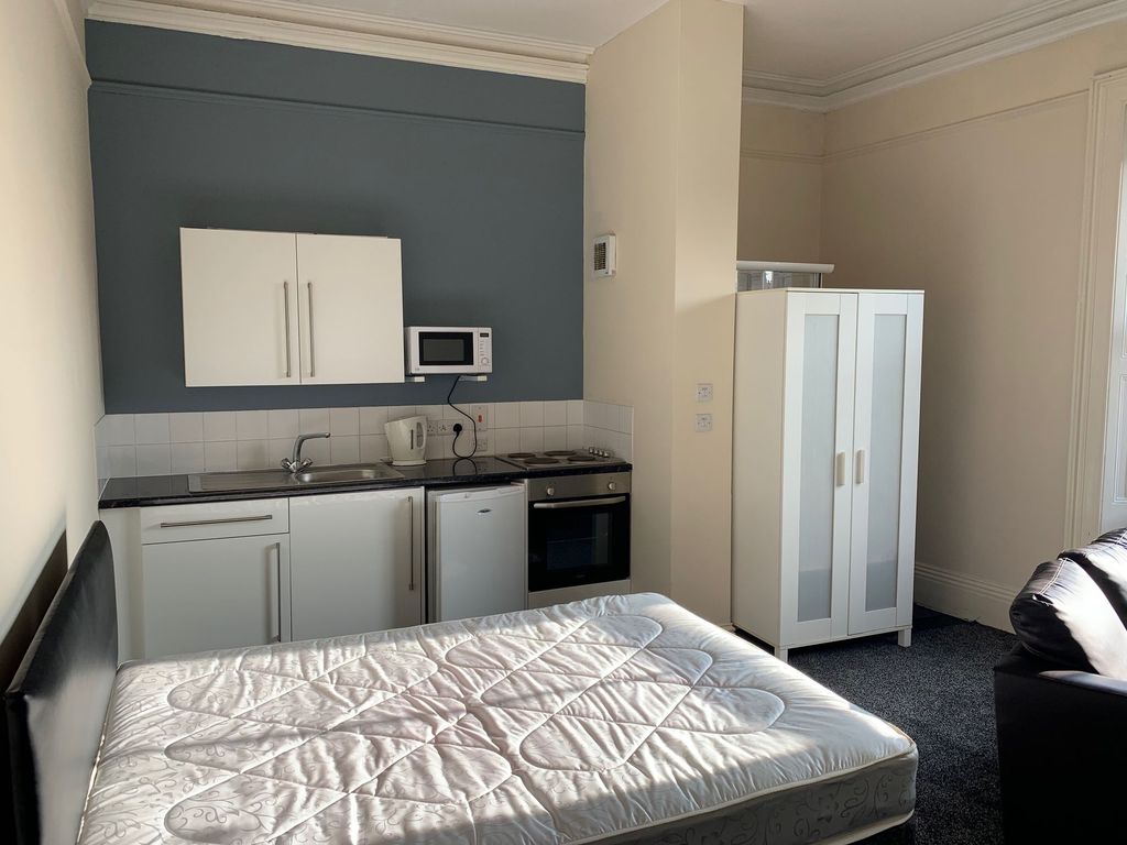 Property photo 3 of 6