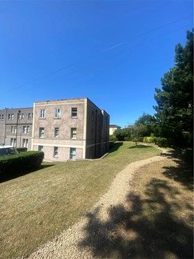 Property photo 1 of 6 Exterior