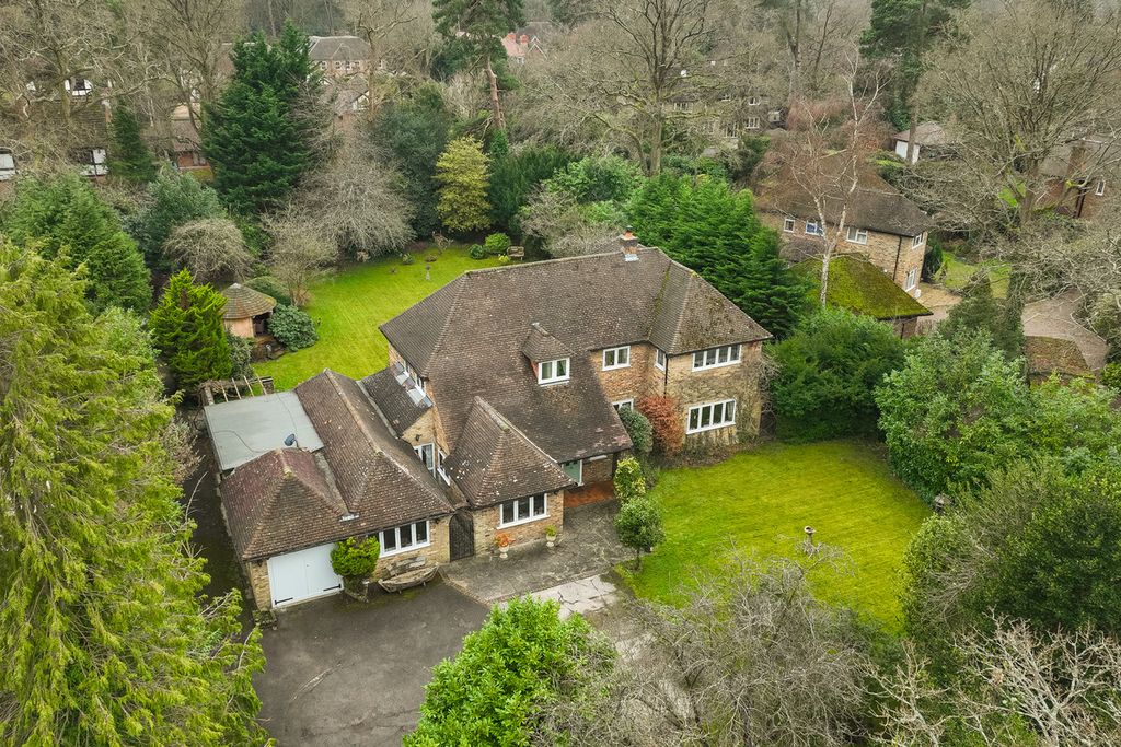 Property photo 1 of 25