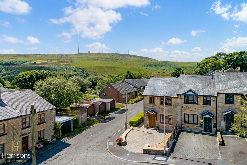 Property photo 2 of 32 5342821
