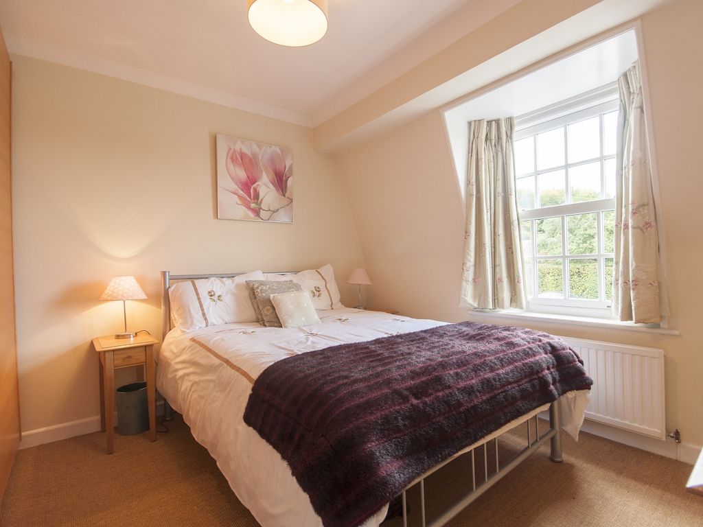 Property photo 3 of 9 Bedroom1