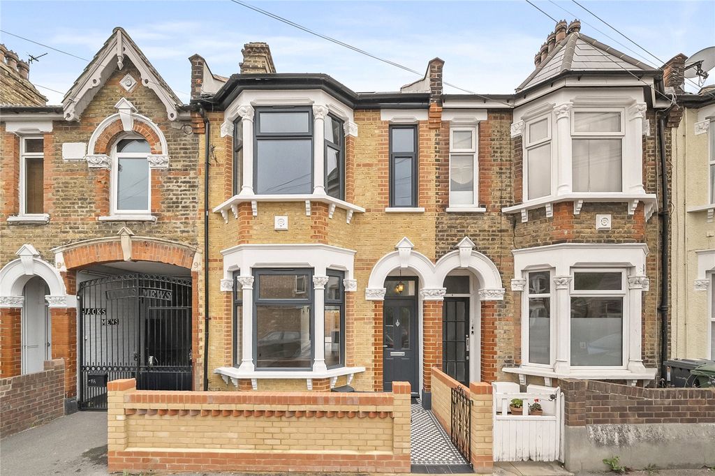 Property photo 1 of 31 Picture No. 32