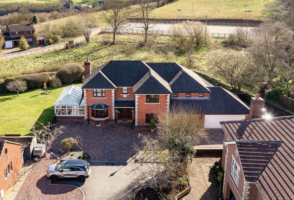 Property photo 1 of 69