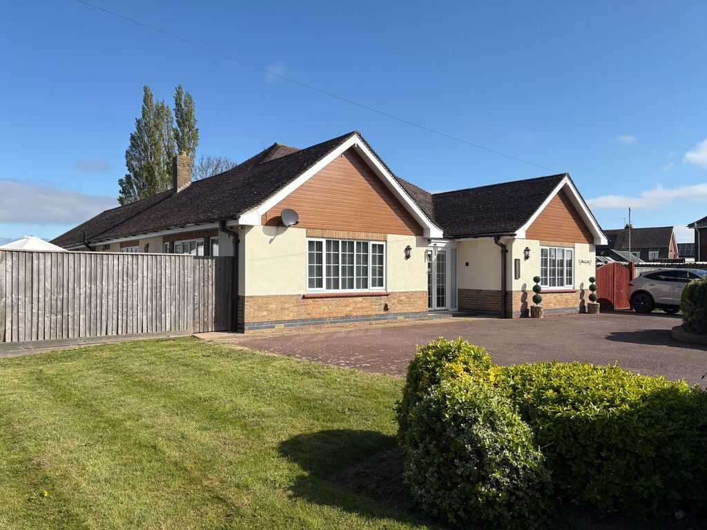 Property photo 1 of 33