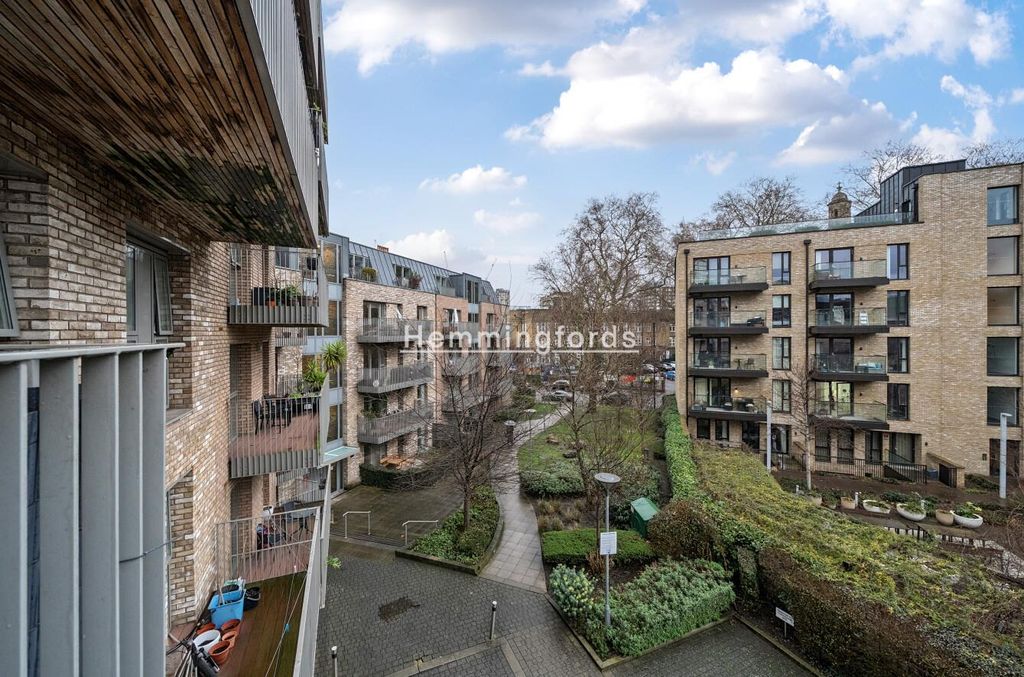 Property photo 2 of 14 4960Bd6F-7E92-4A82-Bc21-7Bd9c35A06B9.Jpg