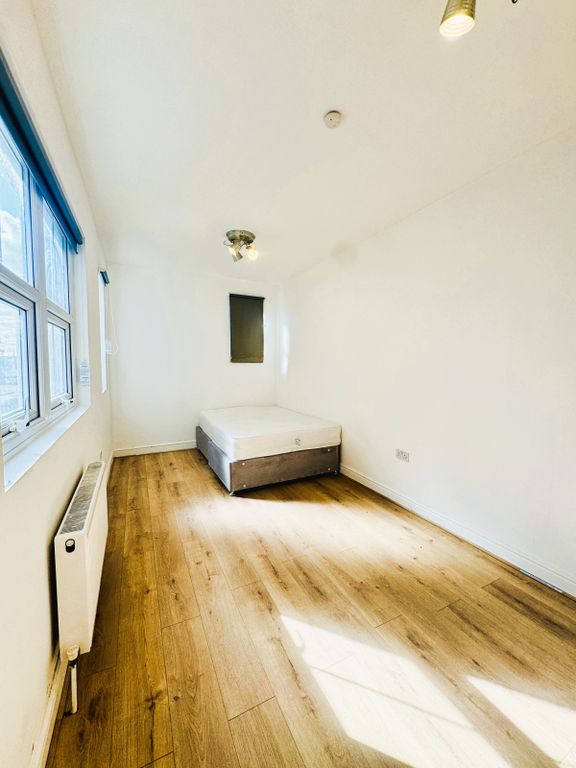 Property photo 1 of 4 1 Bed Flat To Rent Brixton Hill, London Sw2