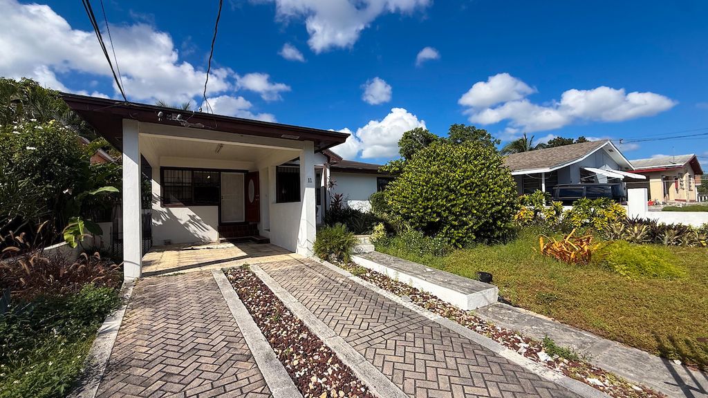 Property photo 2 of 9