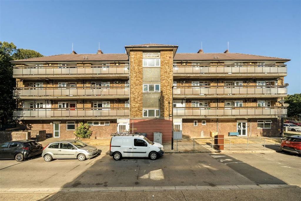 Property photo 1 of 4