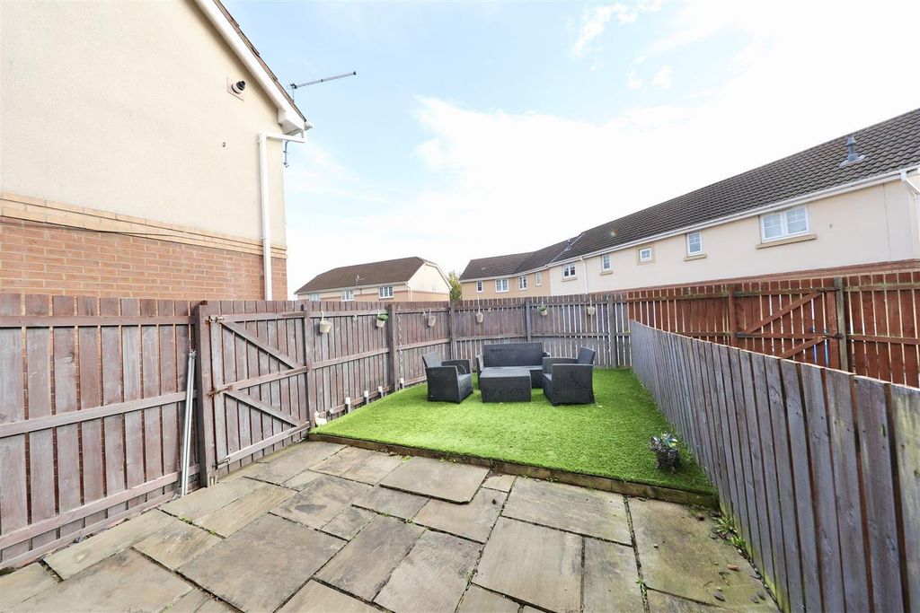 Property photo 3 of 13 Outside