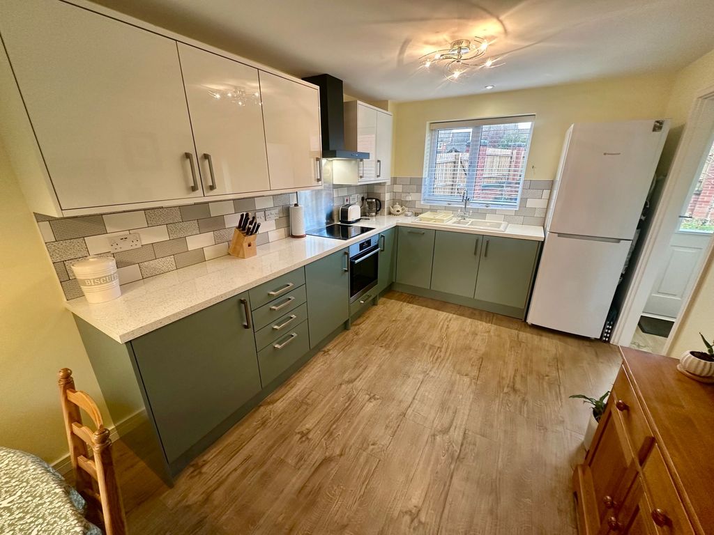 Property photo 2 of 24