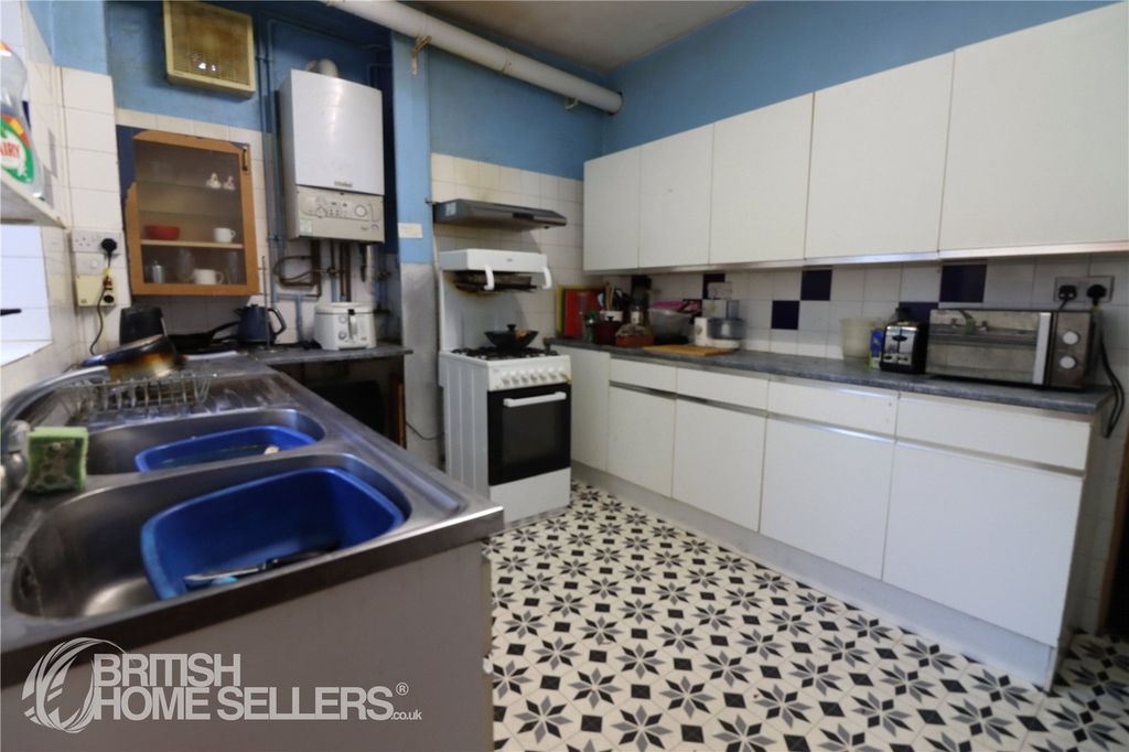 Property photo 2 of 18 Picture No. 02