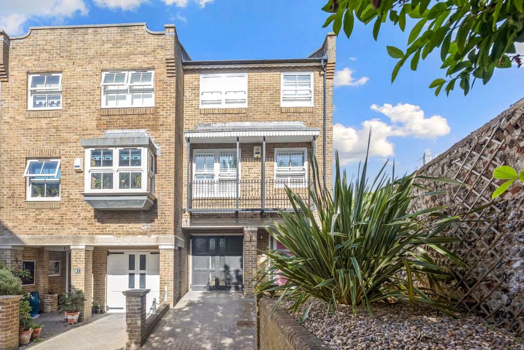Property photo 1 of 20 5093661