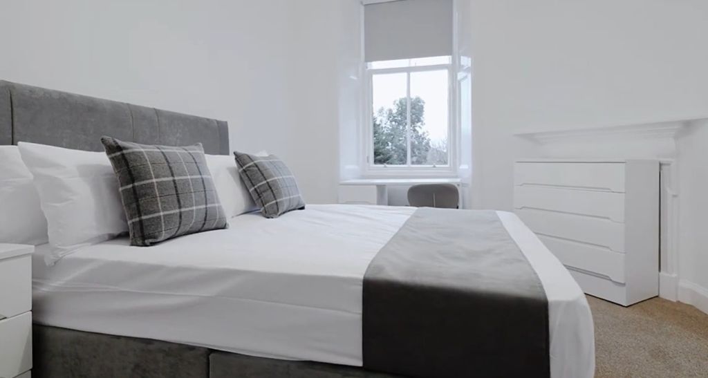 Property photo 3 of 11 Photo 3