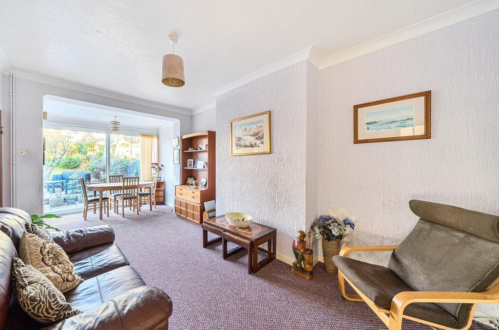 Property photo 2 of 24 1376837-12-691Afd1257Dcd.Jpg