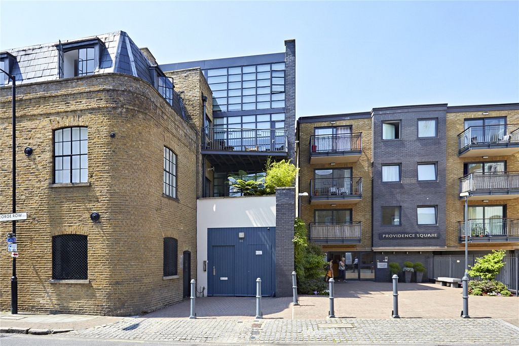 Property photo 3 of 16 Picture No. 22