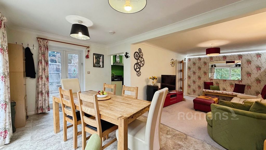 Property photo 2 of 26 Pbox-Img.Jpg