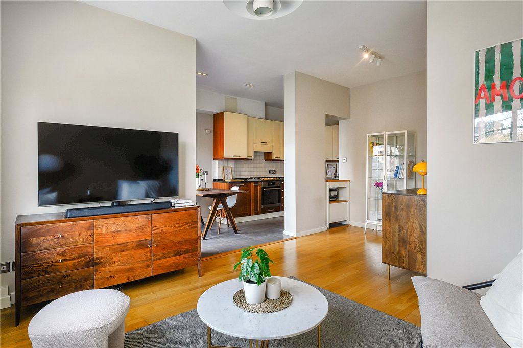 Property photo 3 of 12 Reception Room