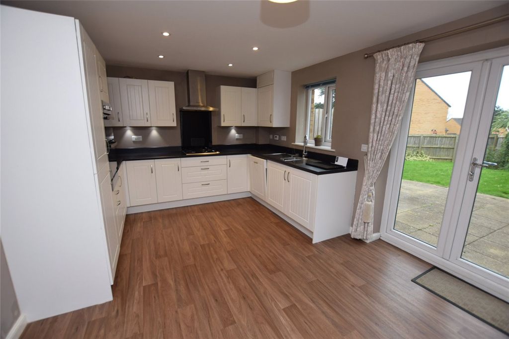 Property photo 3 of 12 Picture No. 12