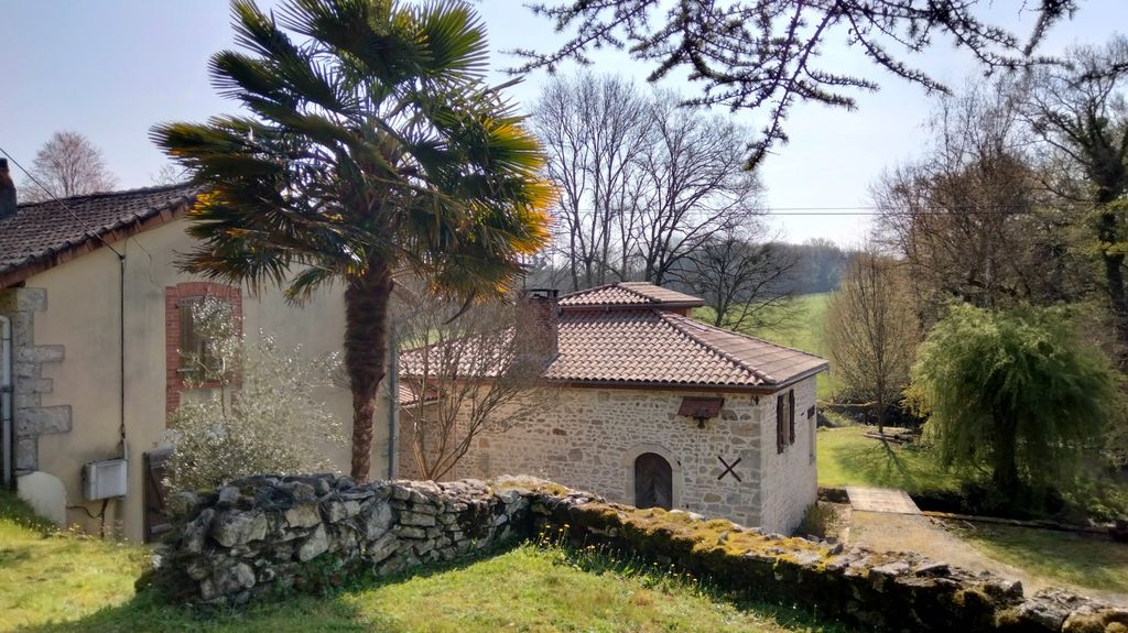 Property photo 3 of 24