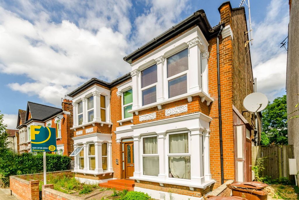 Property photo 2 of 3