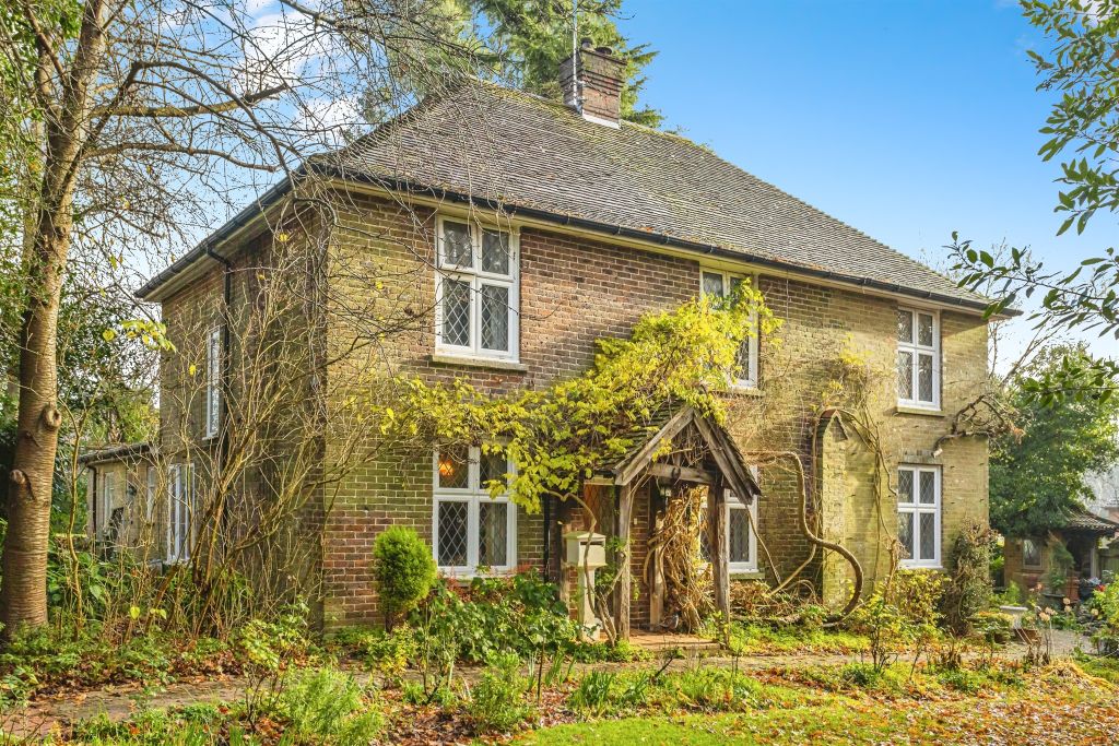 Property photo 1 of 20