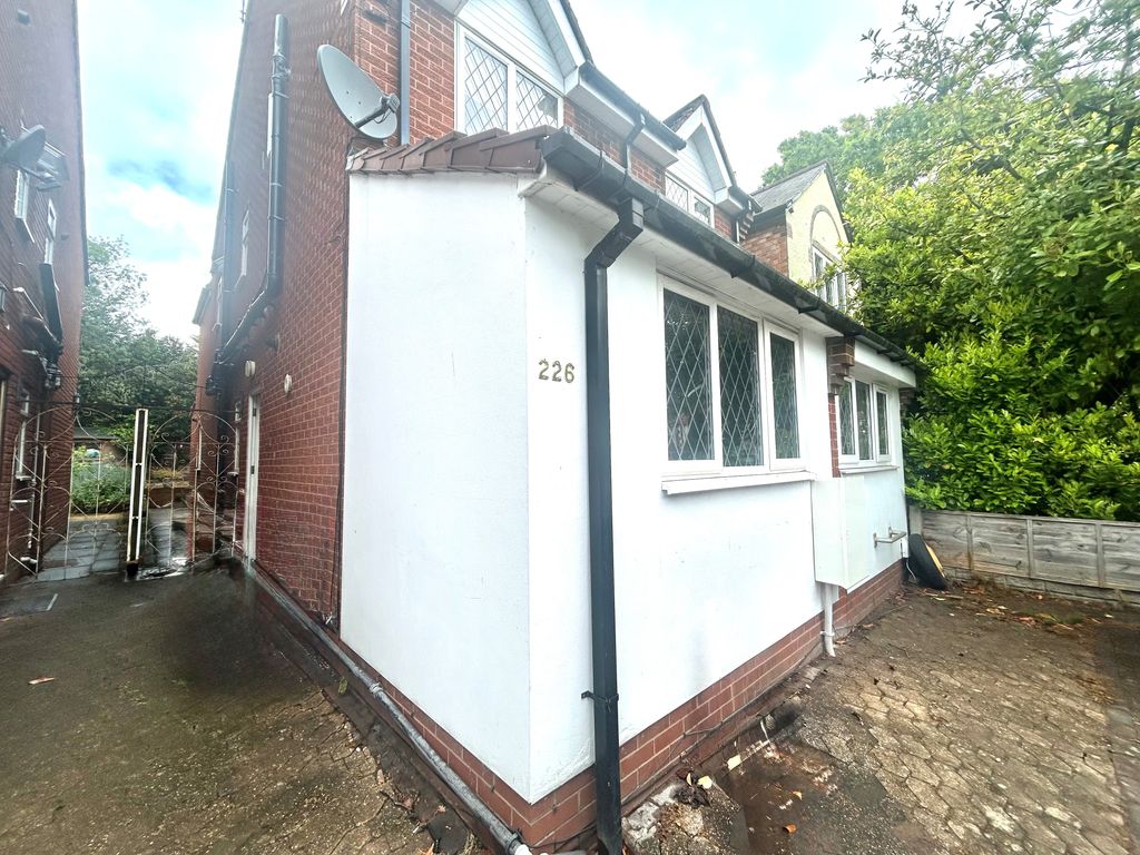 Property photo 3 of 5