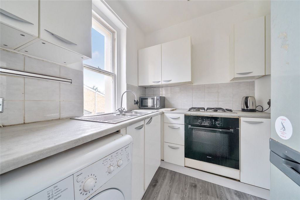 Property photo 2 of 9 Picture No. 08