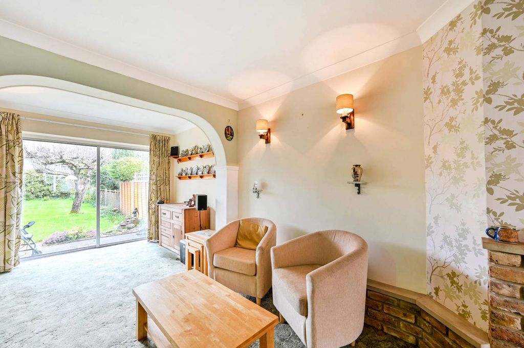 Property photo 1 of 16