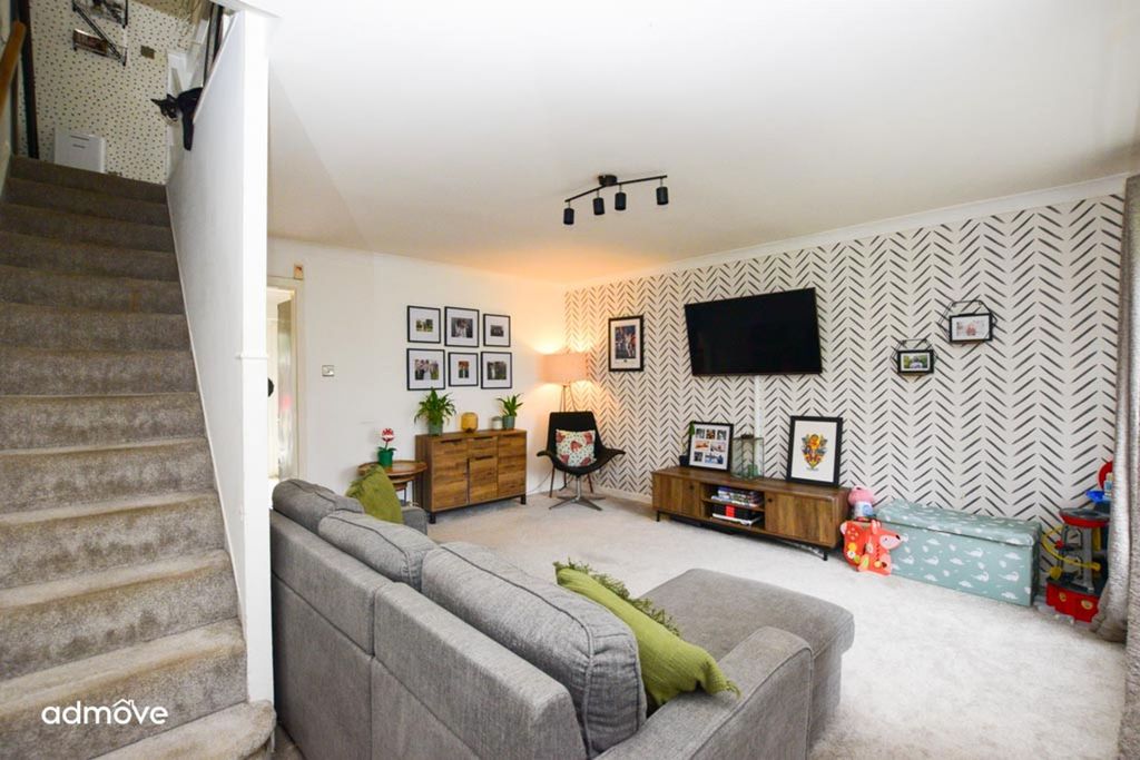 Property photo 2 of 21