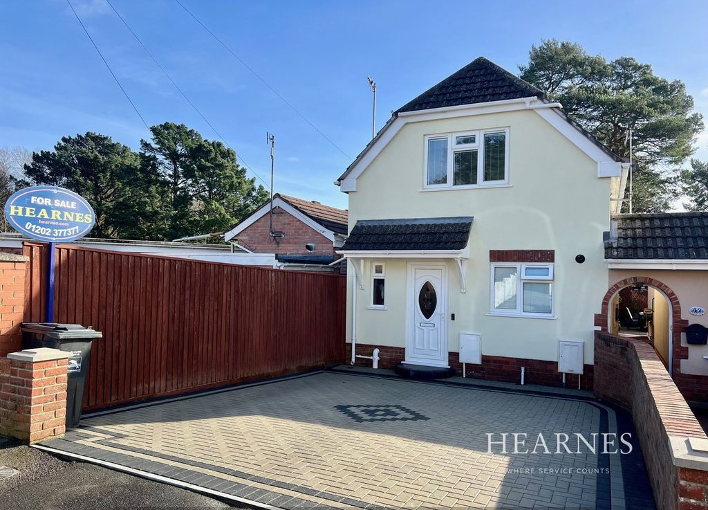 Property photo 1 of 19