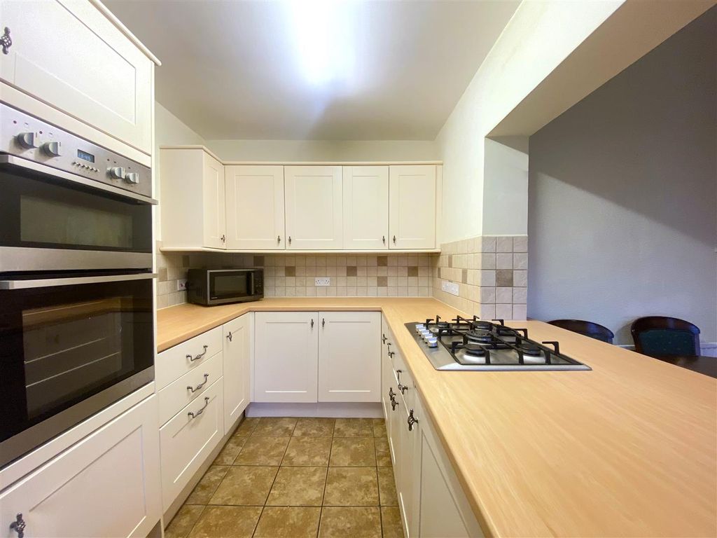 Property photo 3 of 15 Kitchen 7.Jpeg