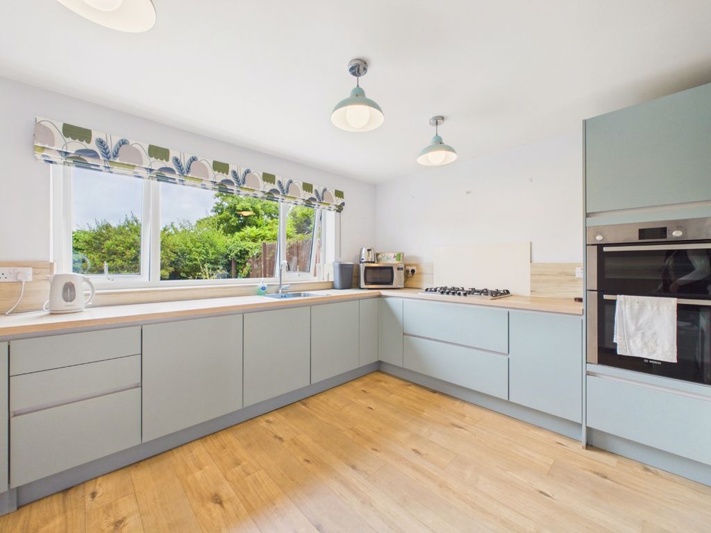 Property photo 2 of 17 5178754
