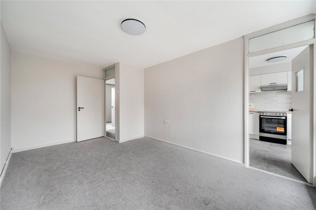 Property photo 1 of 18 Picture No. 05