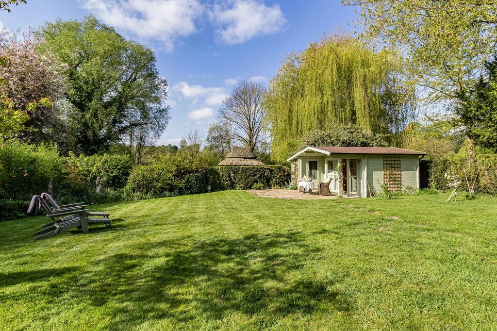 Property photo 2 of 30