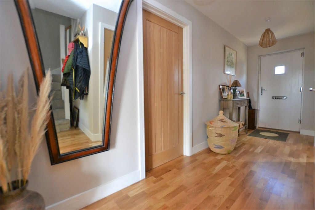 Property photo 2 of 26 1577752