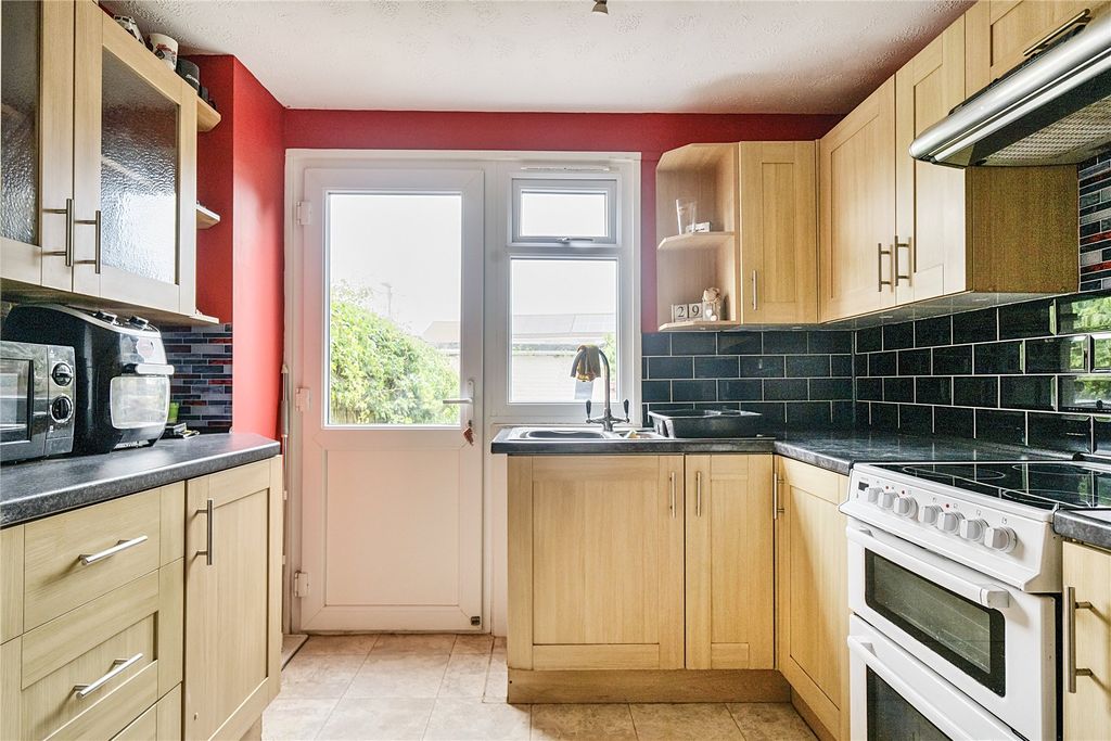 Property photo 3 of 12 3 - Kitchen